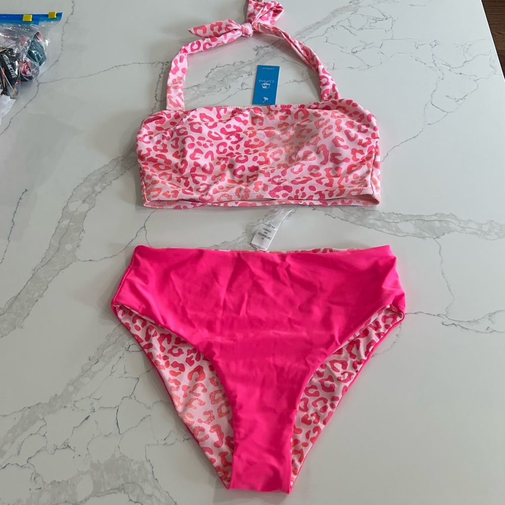 Cupshe Pink and White Bikini with Reversible Bandeau Top